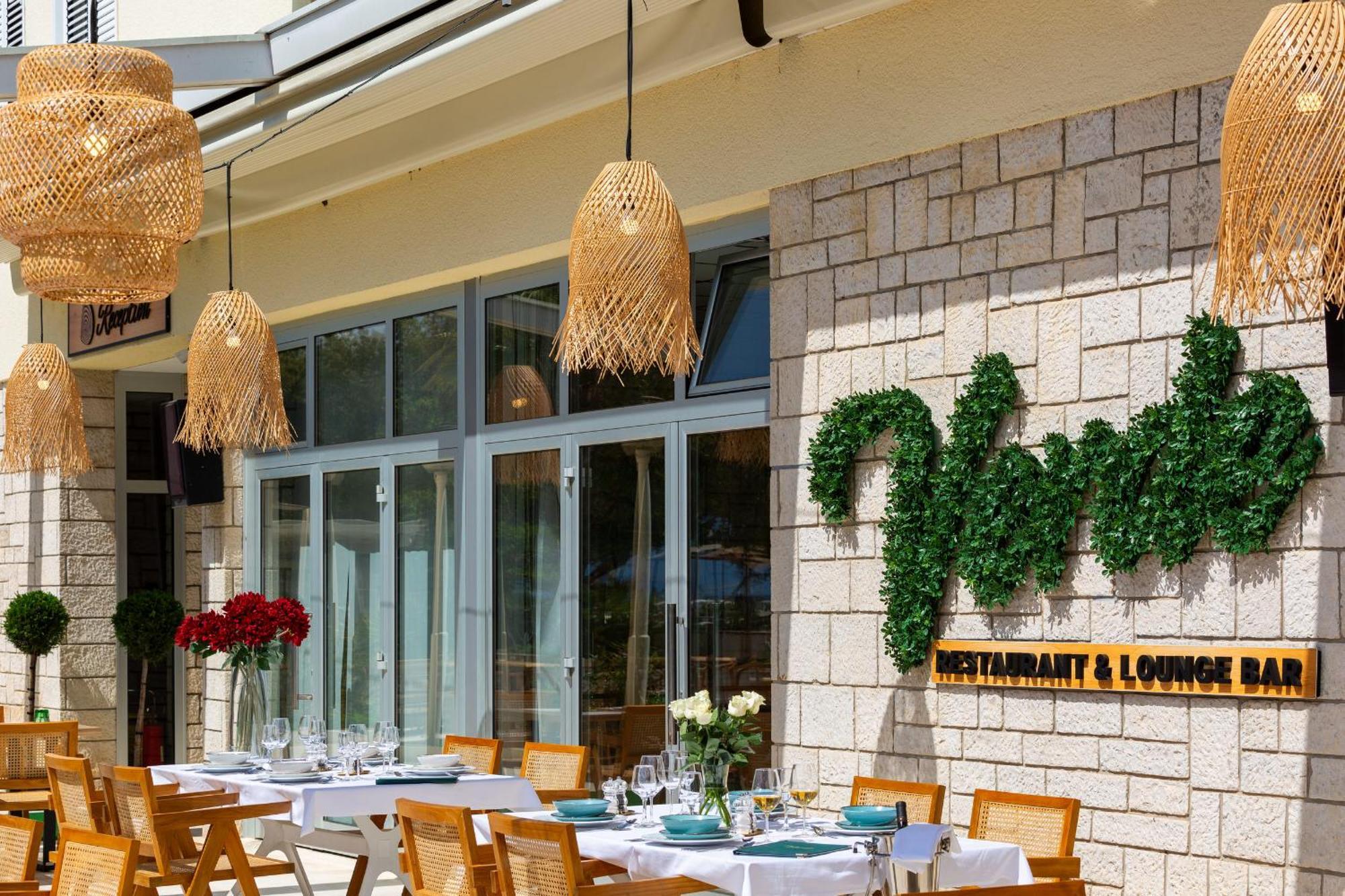 Hotel Adria Malinska Kültér fotó