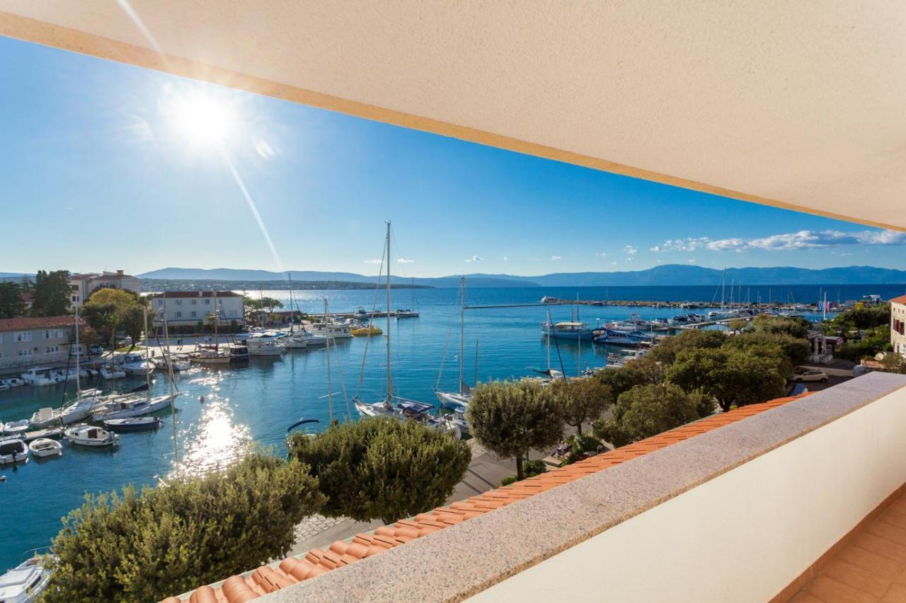 Hotel Adria Malinska Kültér fotó